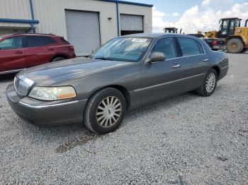  Salvage Lincoln Towncar