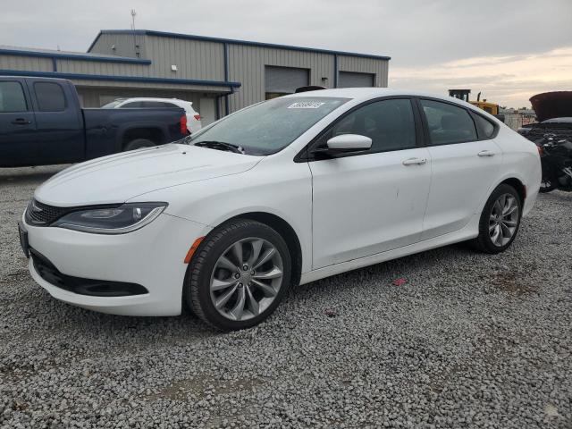  Salvage Chrysler 200