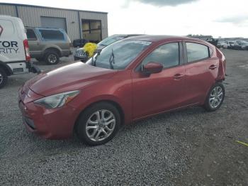  Salvage Toyota Yaris