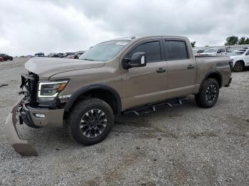  Salvage Nissan Titan