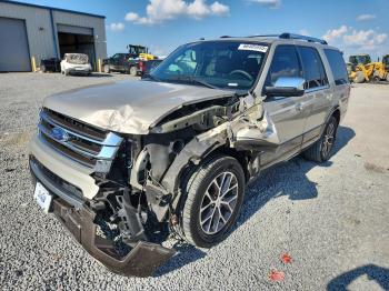  Salvage Ford Expedition