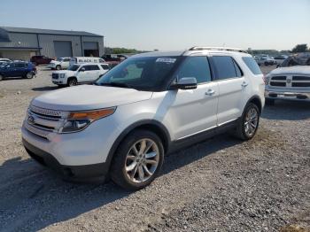  Salvage Ford Explorer