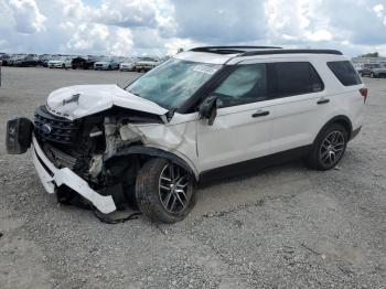  Salvage Ford Explorer