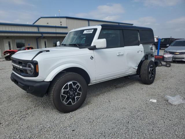  Salvage Ford Bronco
