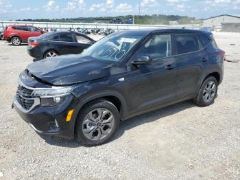  Salvage Kia Seltos