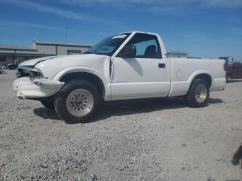  Salvage Chevrolet S-10