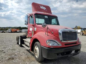 Salvage Freightliner Columbia