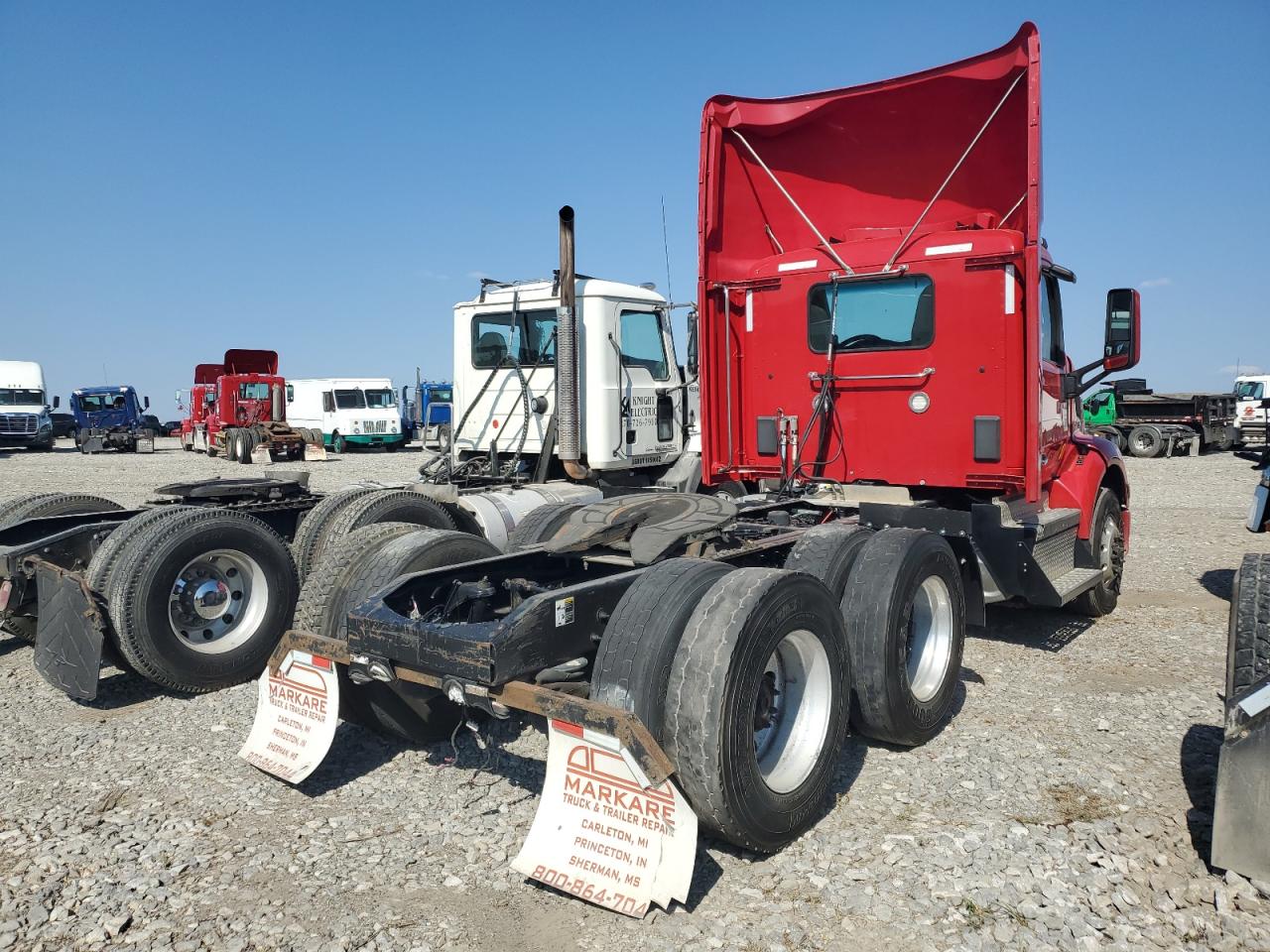 Peterbilt 579 Image 8