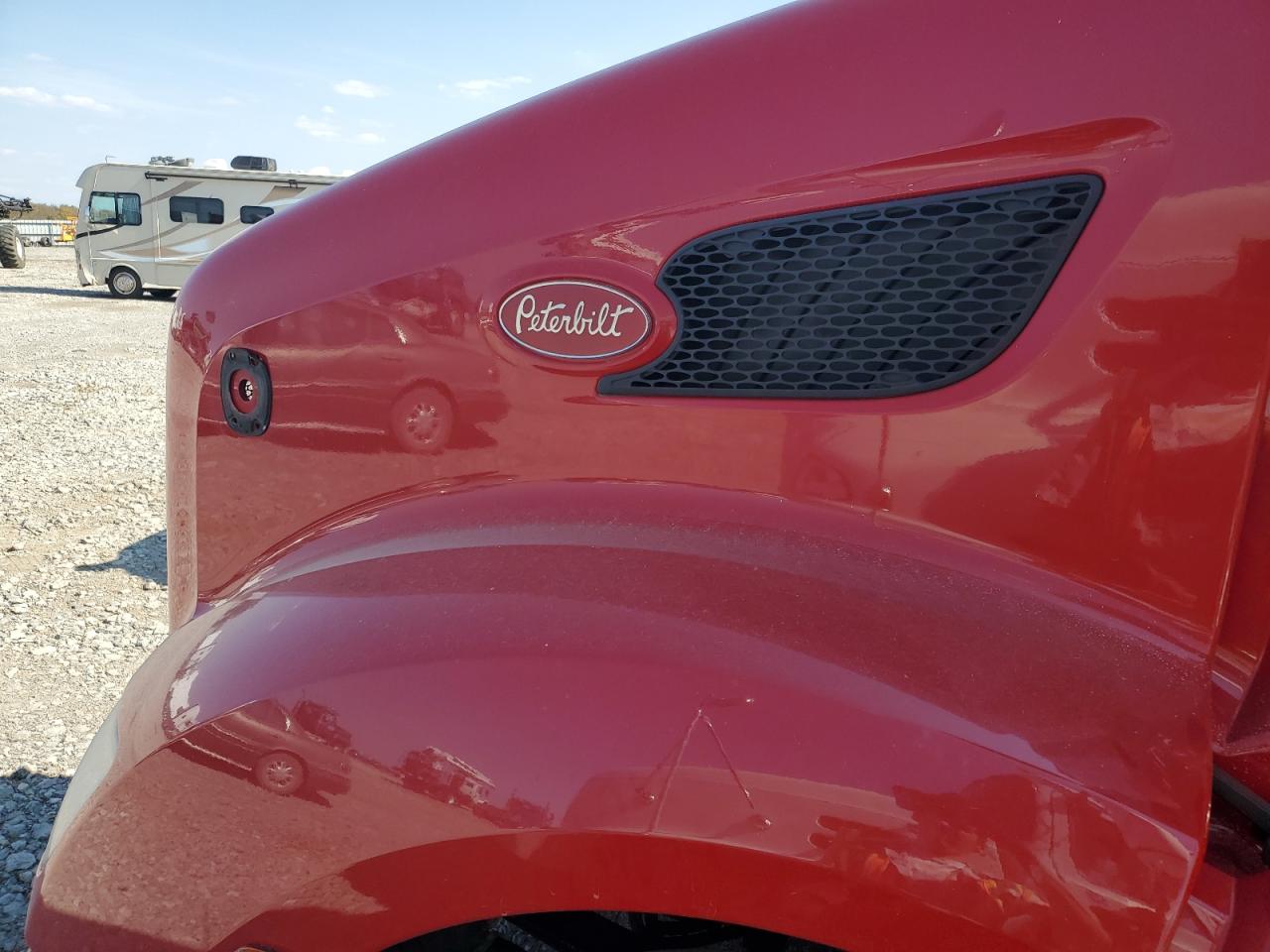 Peterbilt 579 Image 6