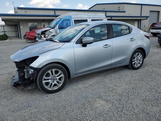  Salvage Toyota Yaris