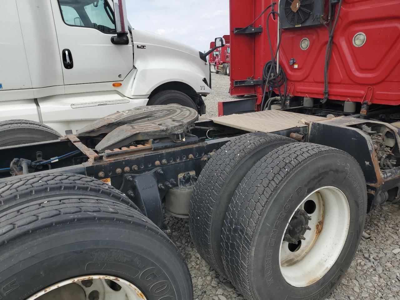 Freightliner Cascadia 1 Image 8