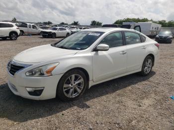  Salvage Nissan Altima