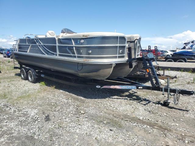  Salvage Sout Boat W Trl