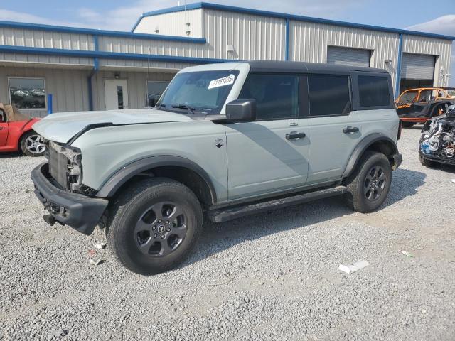  Salvage Ford Bronco