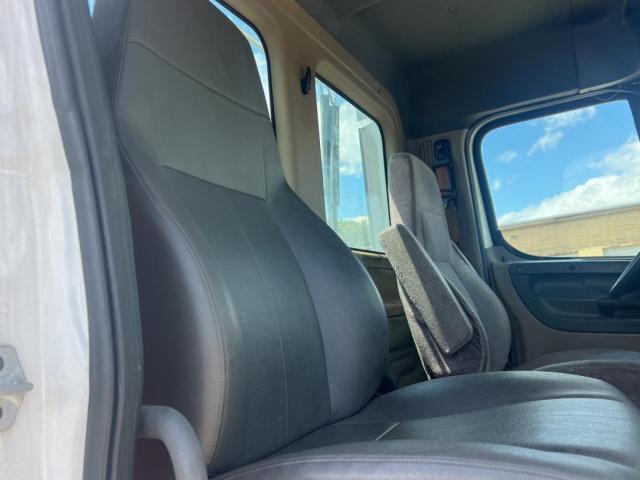 Freightliner Cascadia 1 Image 7