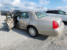 Lincoln Towncar Signature Limited Image 5