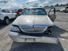 Lincoln Towncar Signature Limited Image 2