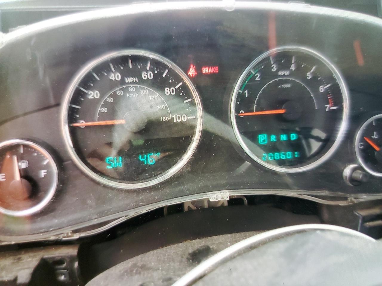 Jeep Wrangler Sport Image 2