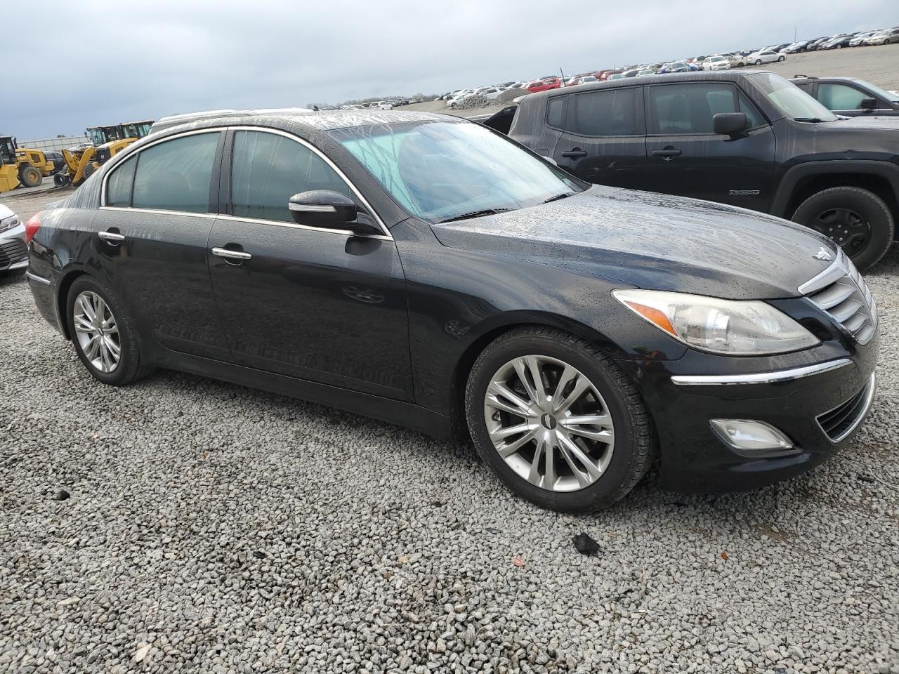 Hyundai Genesis 3.8l Image 4