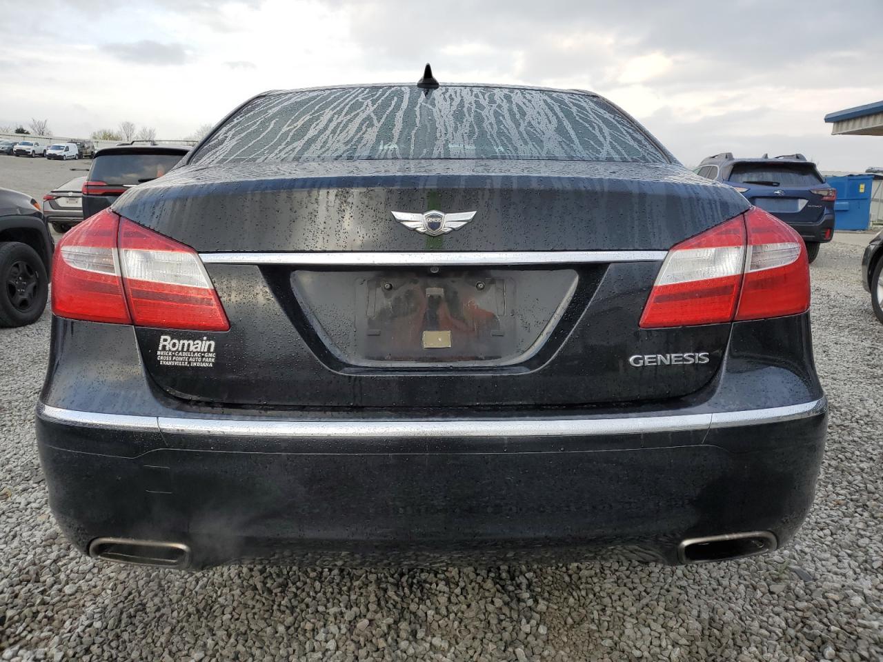 Hyundai Genesis 3.8l Image 5