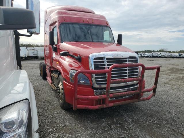  Salvage Freightliner Cascadia 1