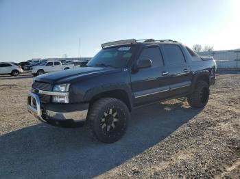  Salvage Chevrolet Avalanche
