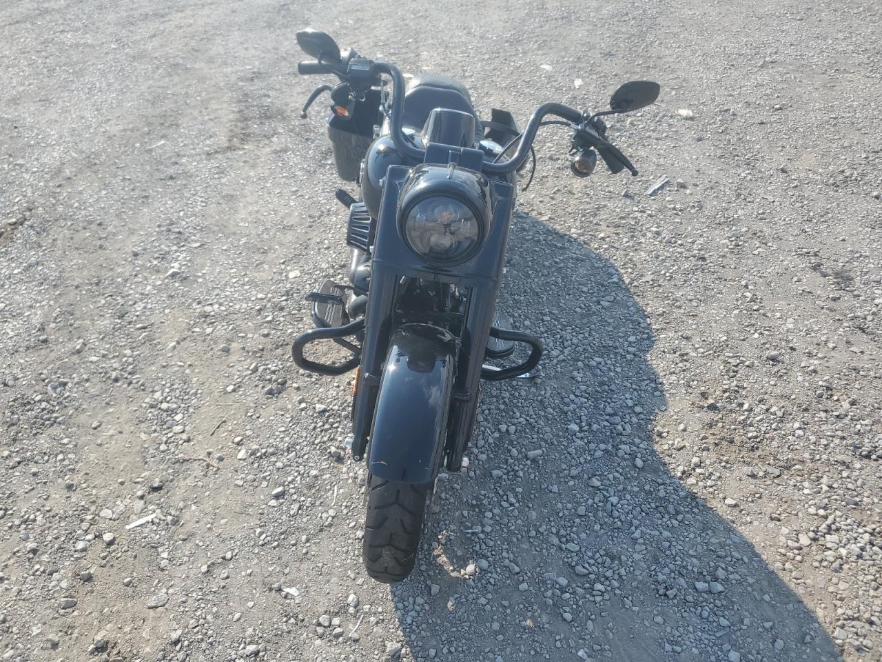 Harley-Davidson Fl Image 5