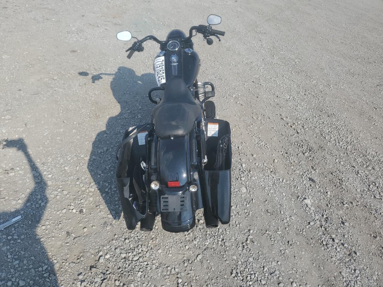 Harley-Davidson Fl Image 3