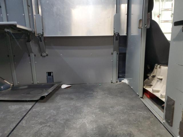 Ford Transit T-250 Image 10