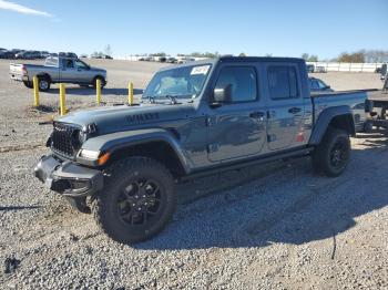  Salvage Jeep Gladiator