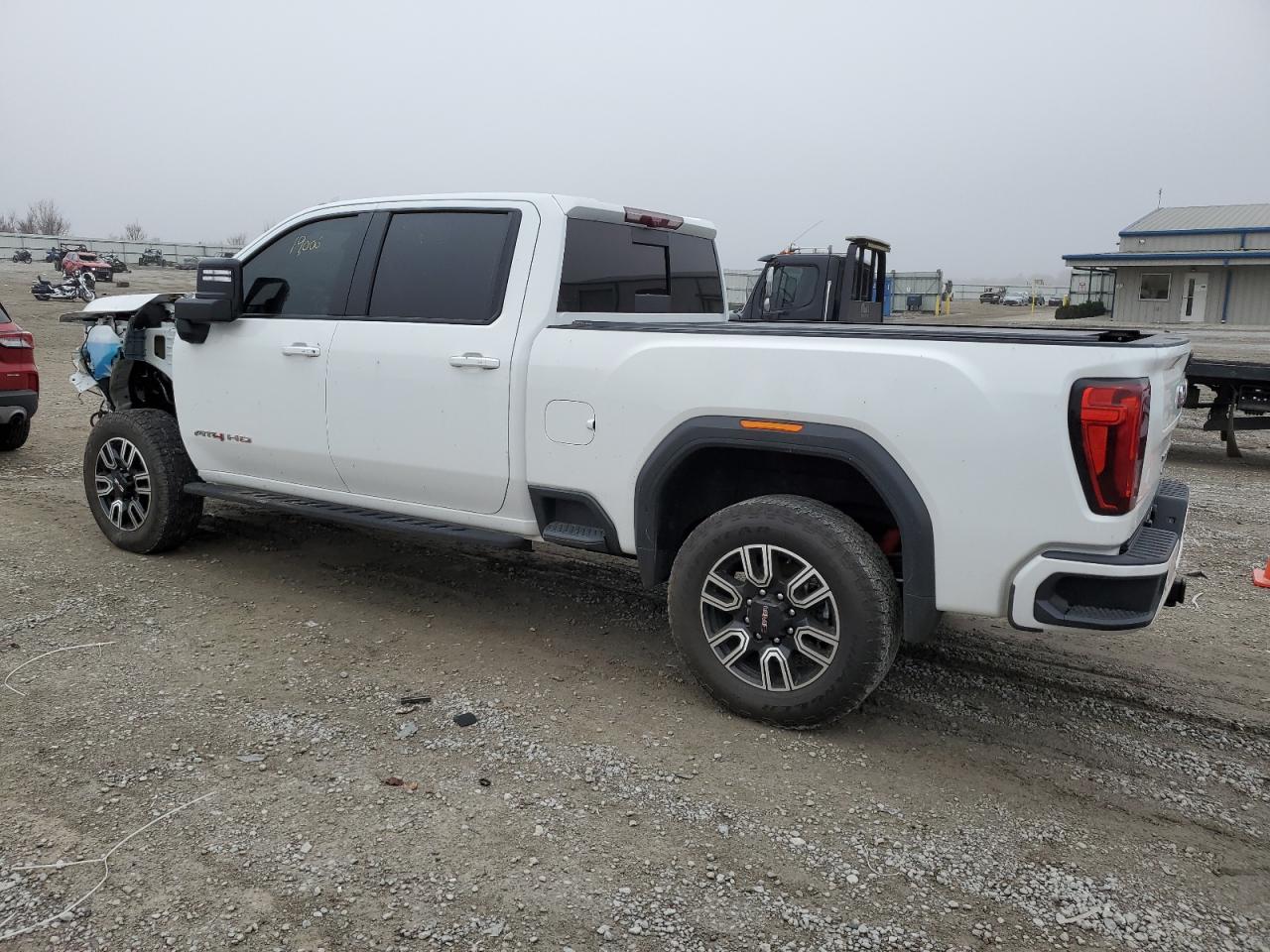 GMC Sierra K2500 At4 Image 2