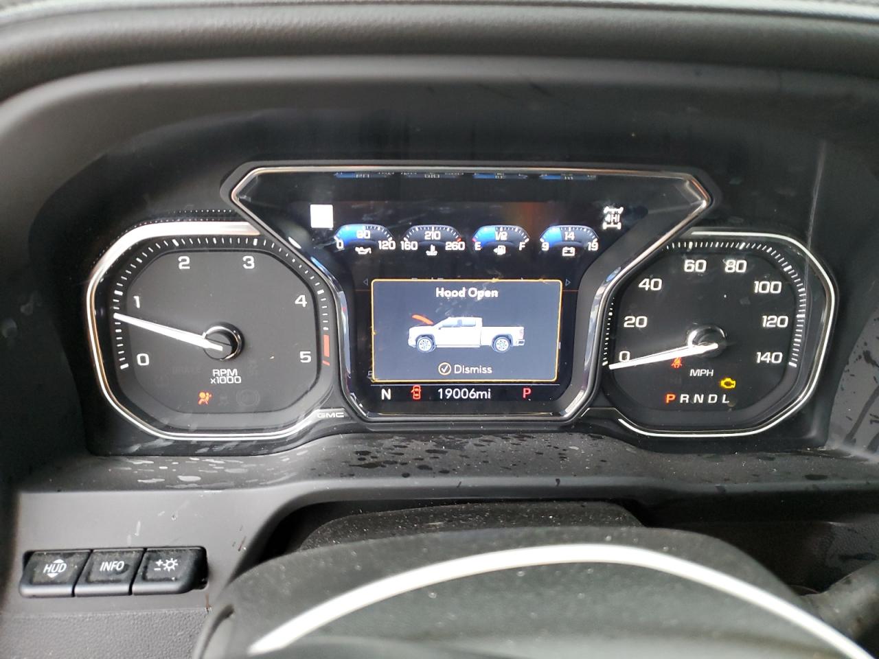 GMC Sierra K2500 At4 Image 10