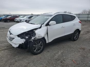  Salvage Hyundai TUCSON