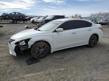  Salvage Nissan Altima