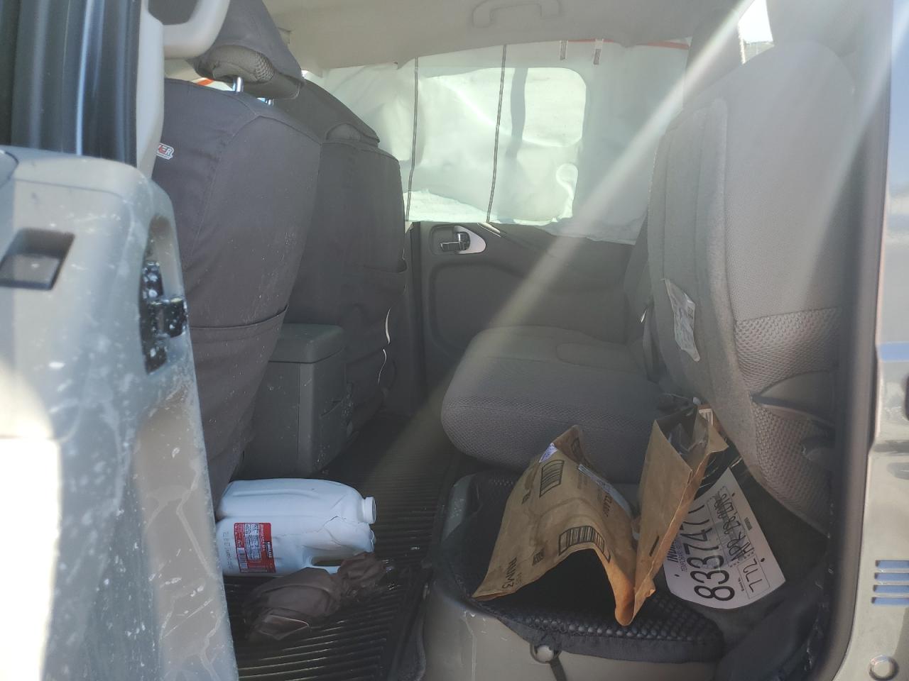 Nissan Frontier S Image 9