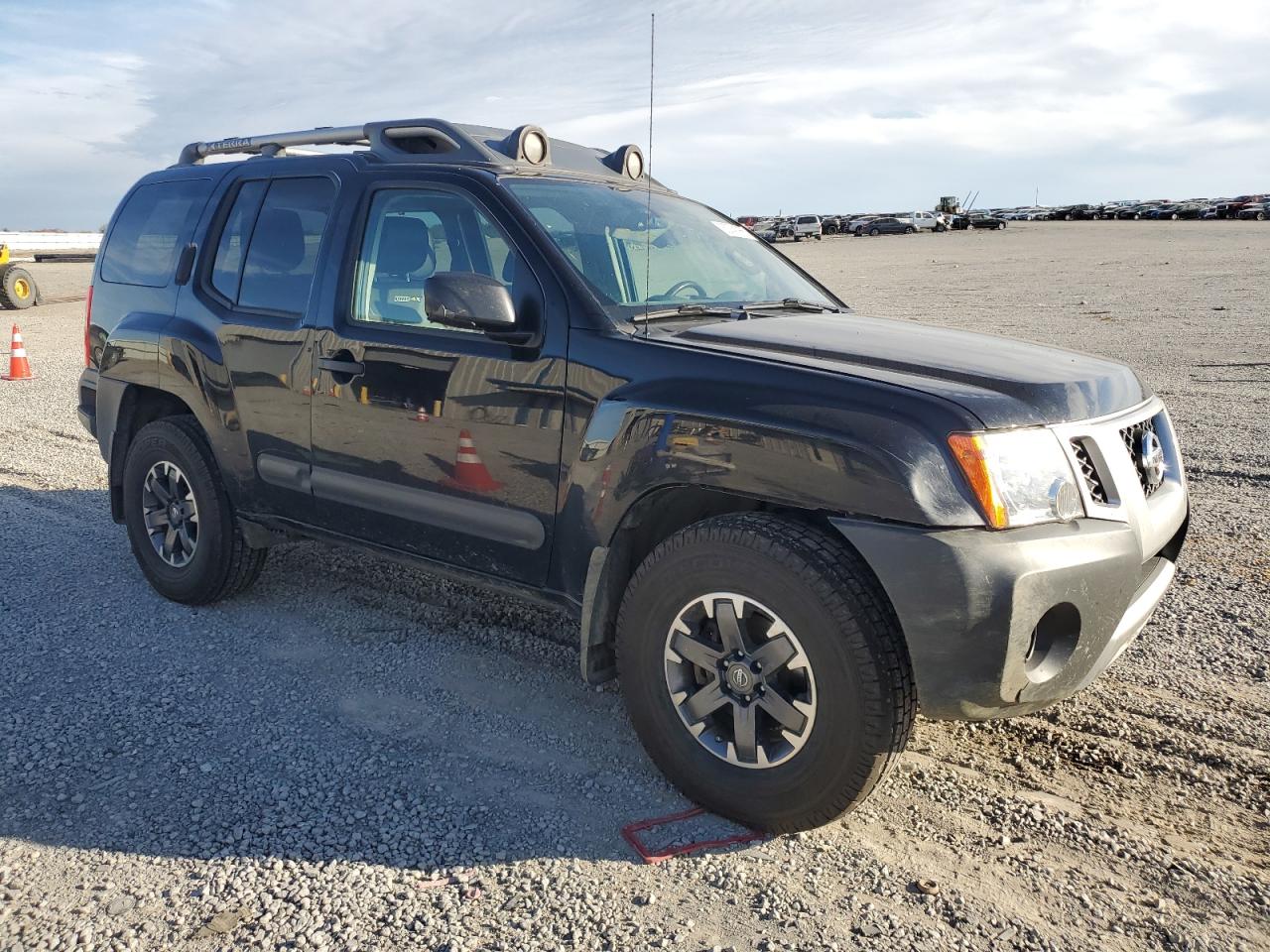 Nissan Xterra X Image 2