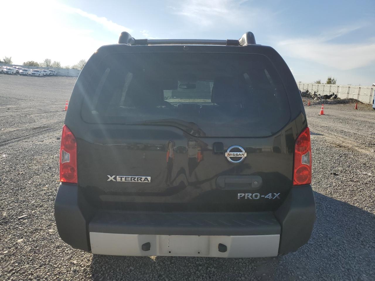Nissan Xterra X Image 12