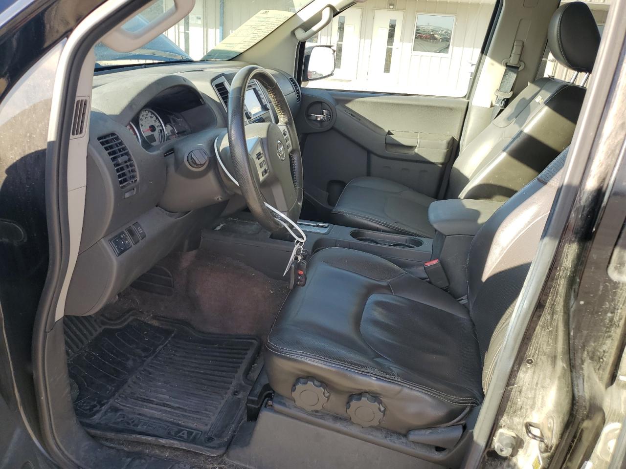 Nissan Xterra X Image 13