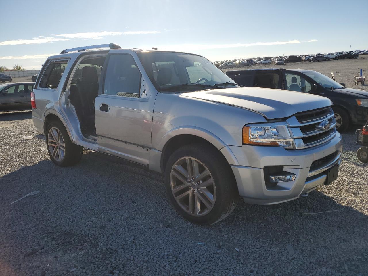 Ford Expedition Platinum Image 3