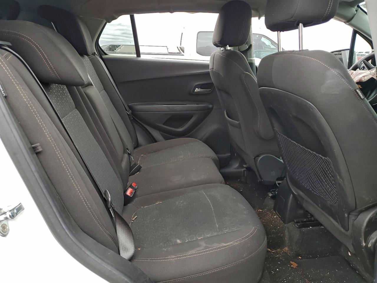 Chevrolet Trax Ls Image 7