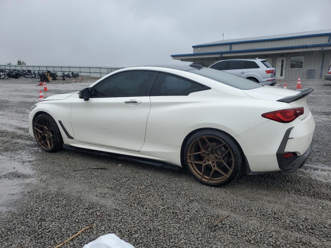 INFINITI Q60 Premium Image 3