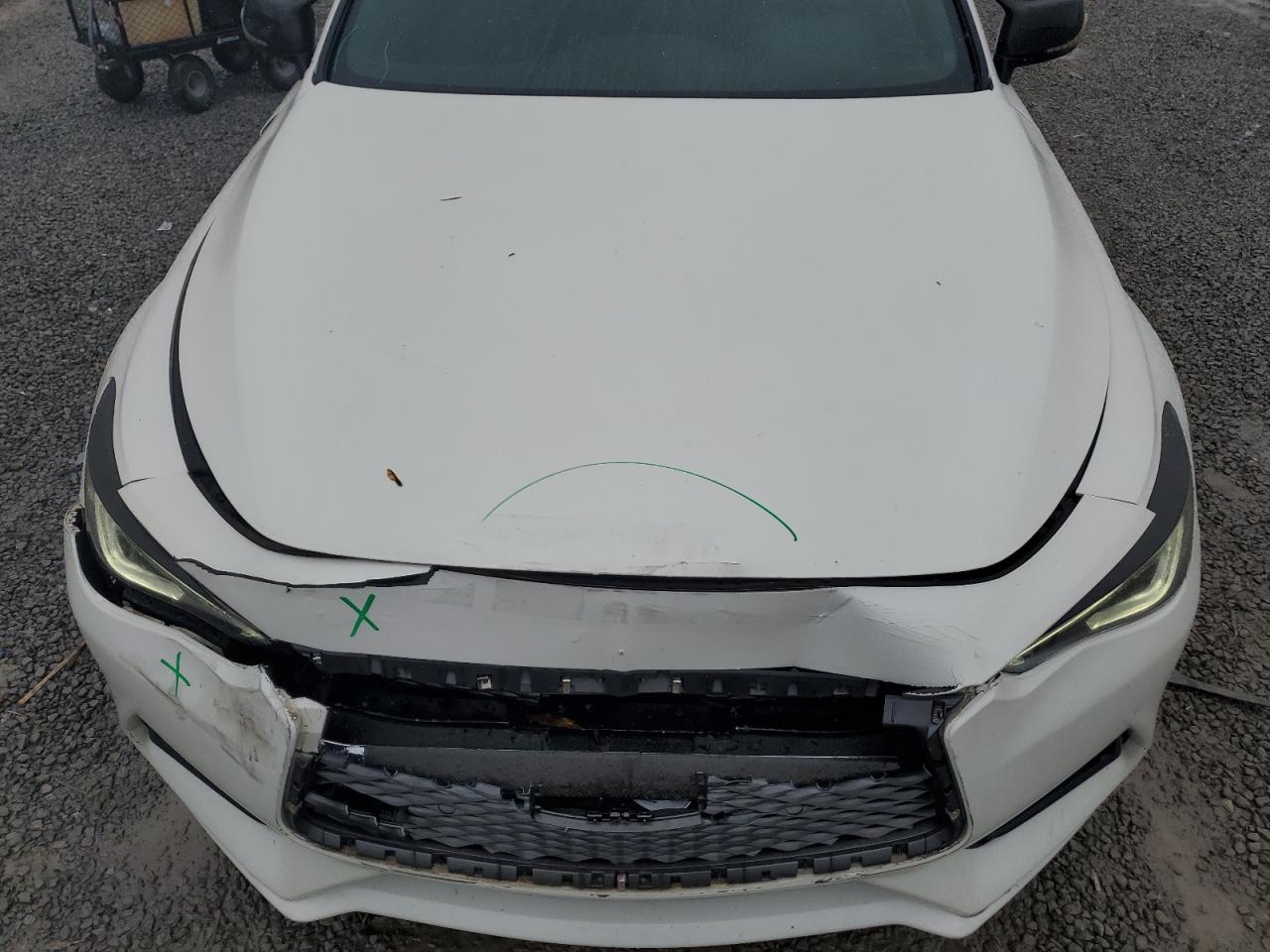 INFINITI Q60 Premium Image 10