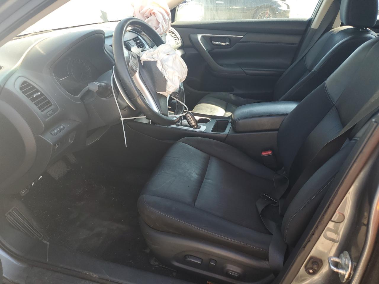 Nissan Altima 2.5 Image 6