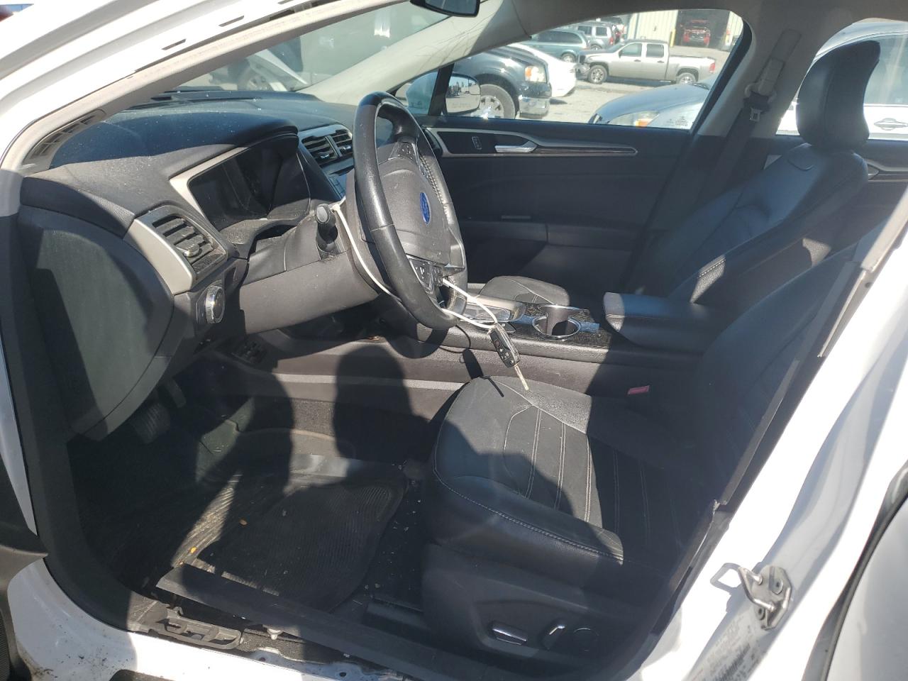 Ford Fusion Se Image 8