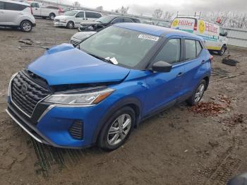  Salvage Nissan Kicks