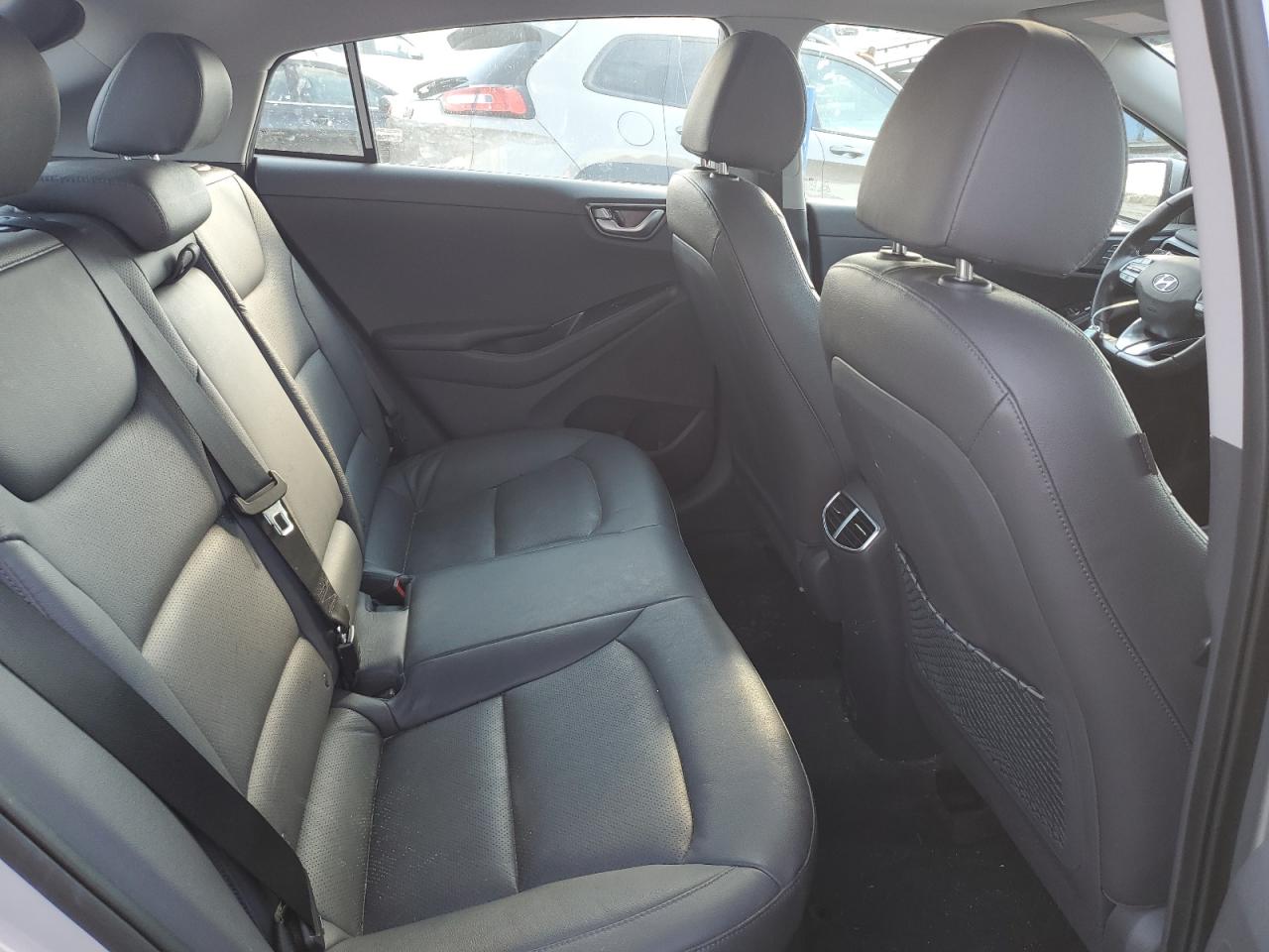 Hyundai Ioniq Limited Image 6