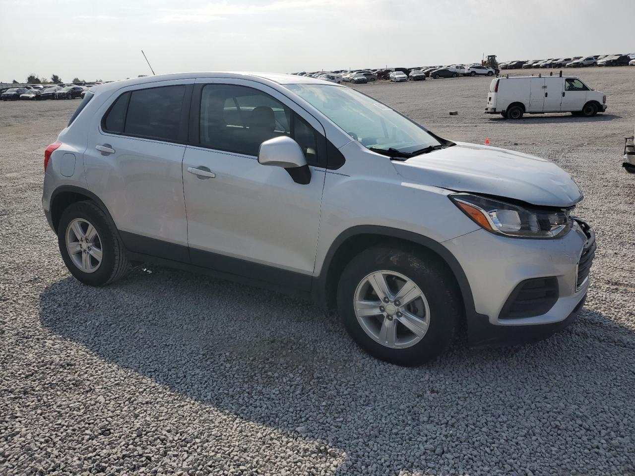 Chevrolet Trax Ls Image 8
