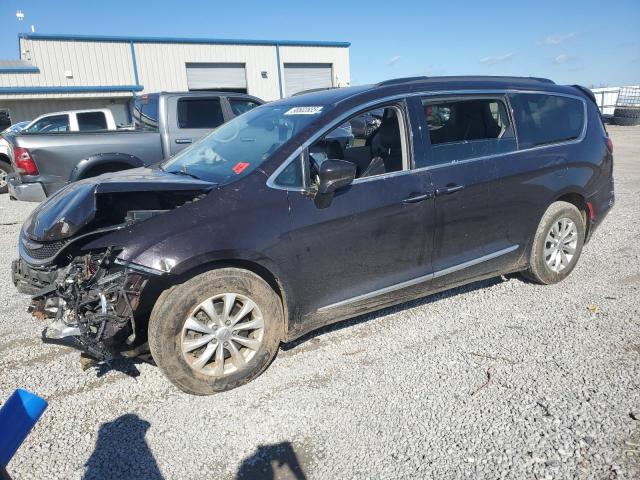  Salvage Chrysler Pacifica