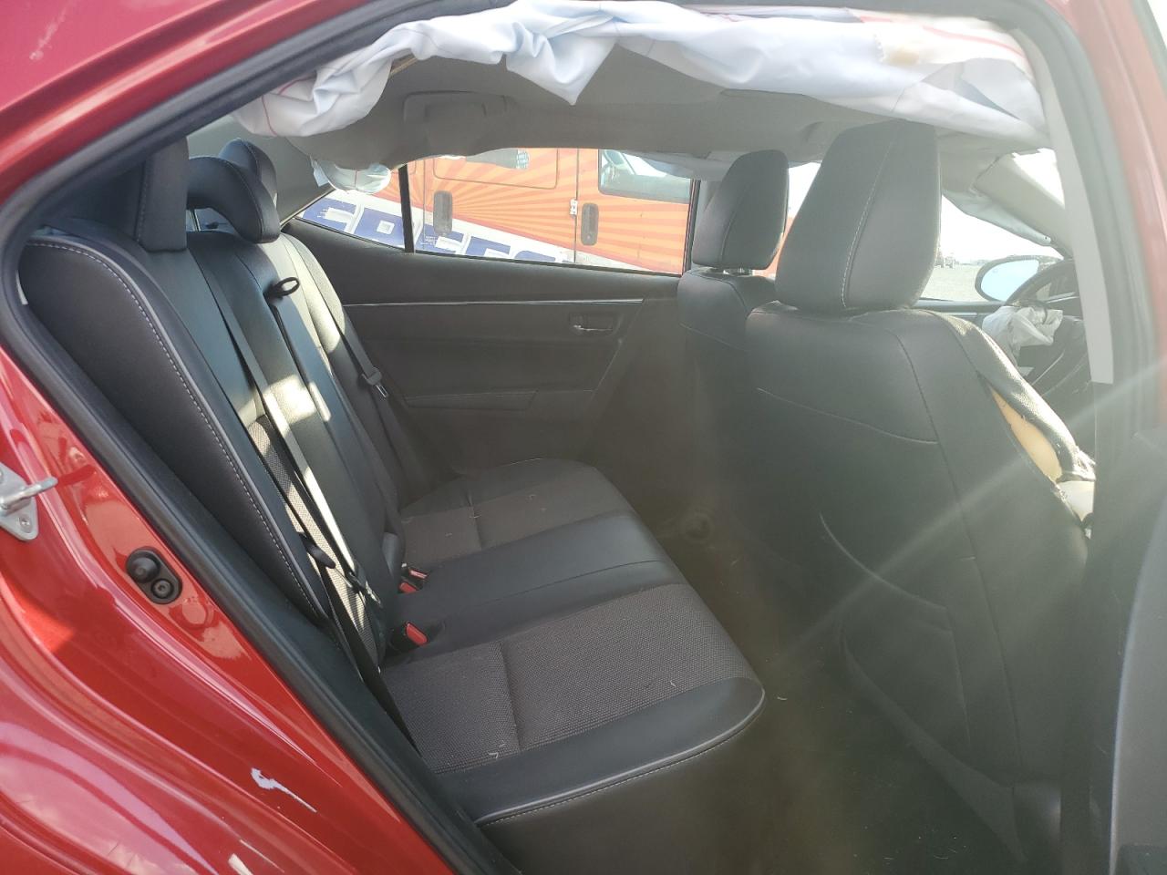 Toyota Corolla L Image 5