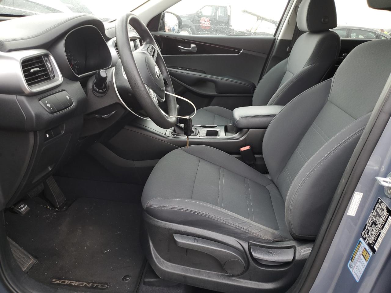 Kia Sorento L Image 11